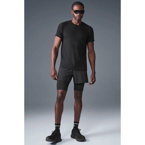 ALO Yoga Mens Triumph Black Short Sleeve Tee XL - Picture 2 of 7